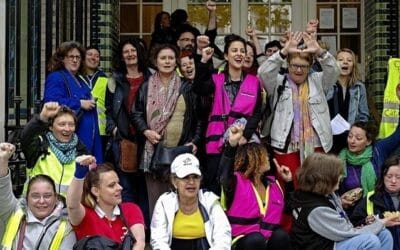 « Femmes précaires, femmes en guerre »