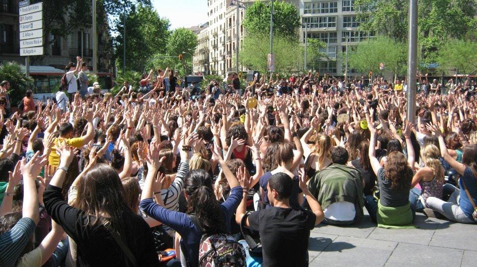 Faut-il abolir les partis politiques ?